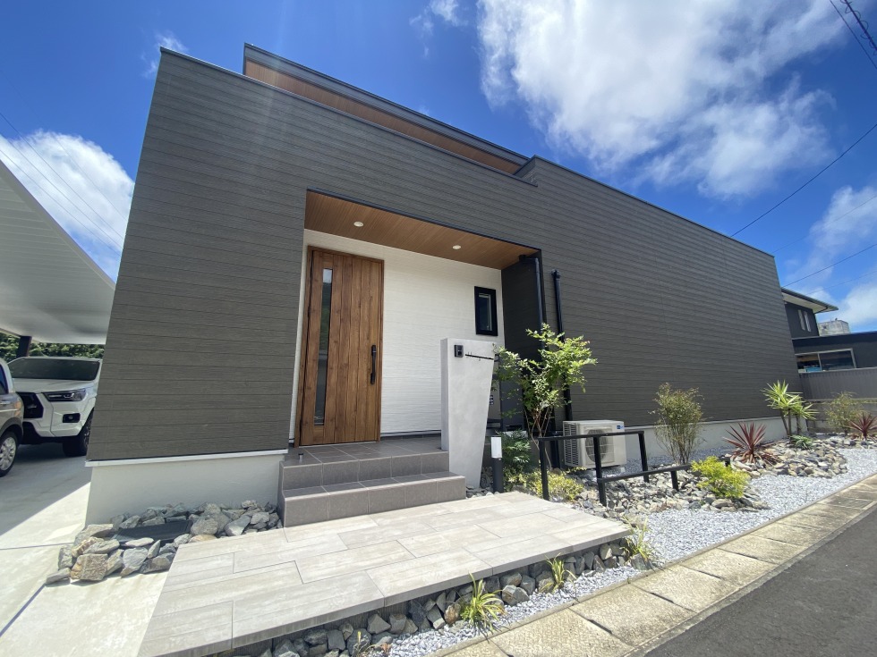 サン・ホームのエクステリア2